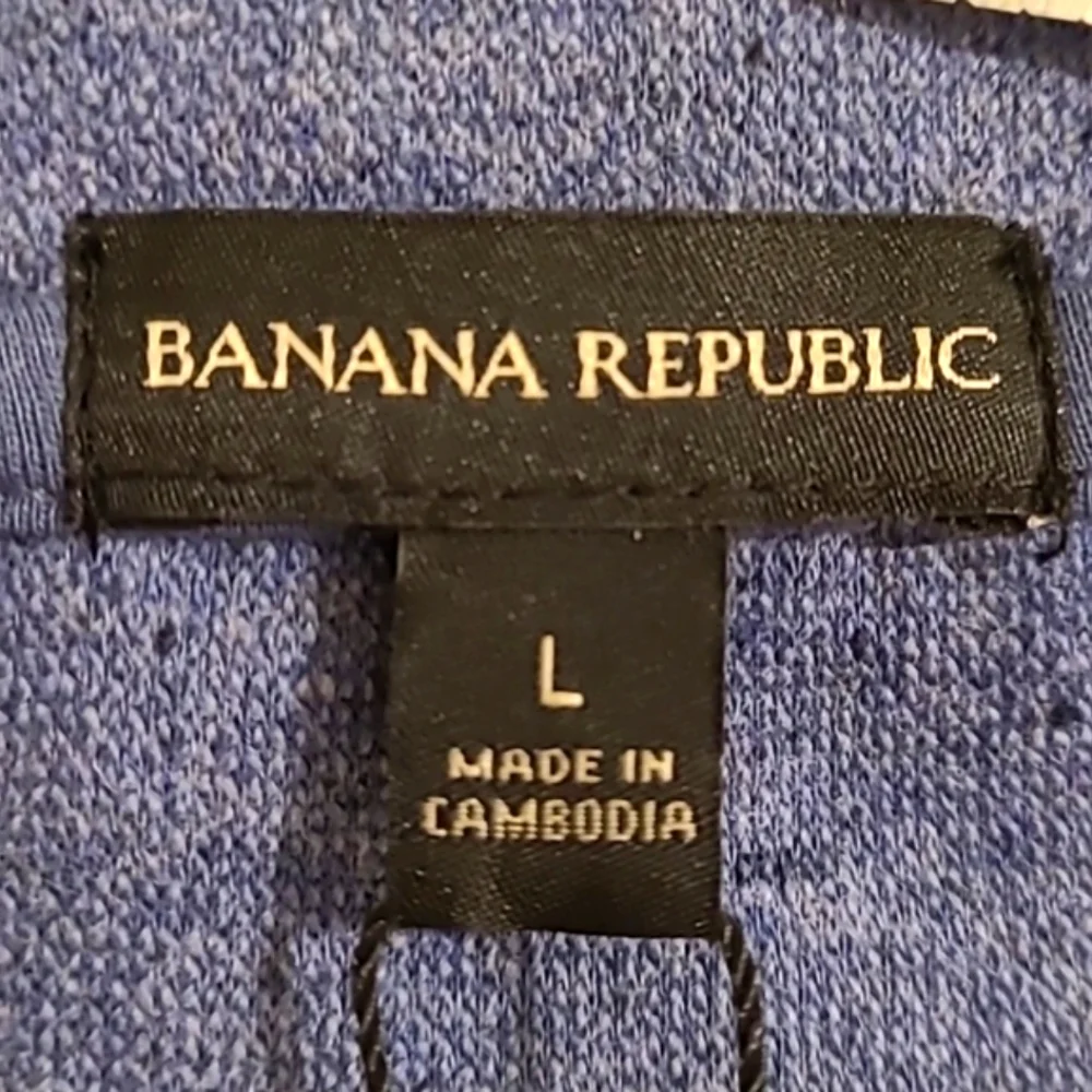 Banana Republic Men's L  Crew Pull-over Top NEW